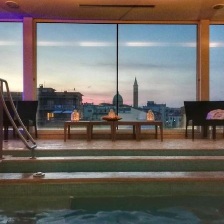 Hotel Airone - Ombrellone Incluso Al Bagno Dolce Vita A Marina Dal 1 Giugno Al 15 Settembre グロッセート エクステリア 写真