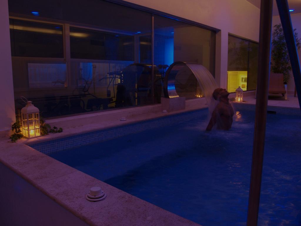 Hotel Airone - Ombrellone Incluso Al Bagno Dolce Vita A Marina Dal 1 Giugno Al 15 Settembre グロッセート エクステリア 写真